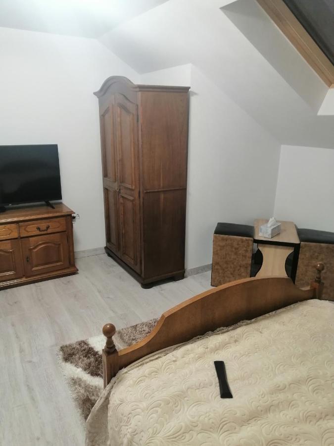 Вилла Casa Balan Кымпулунг-Молдовенеск Экстерьер фото