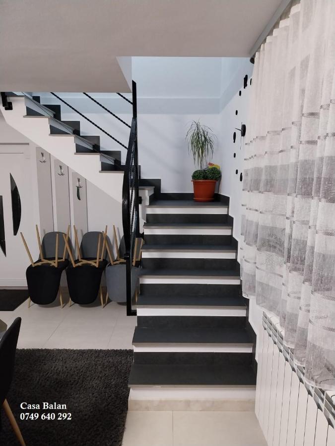 Вилла Casa Balan Кымпулунг-Молдовенеск Экстерьер фото